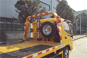 元宝山附近汽车搭电救援电话